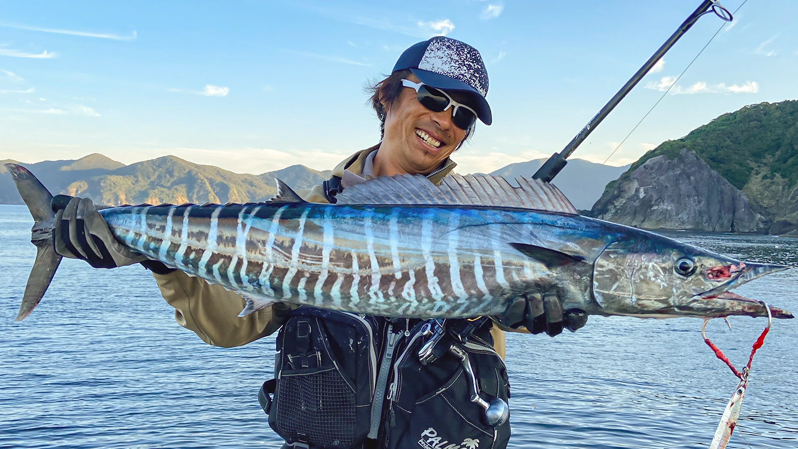 ＼半額SALE／ メタルバスター | 鹿児島県南薩久志のショアマグロ VS ROUND23 リール