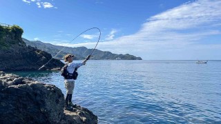フィッシュマンプロテスター・西村均が静岡県沼津でライトショアジギング