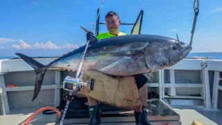 手巻きのスタンディングファイトでクロマグロに挑む