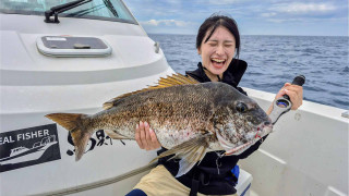 歓喜！SLJでまさかの巨大マダイをキャッチ！